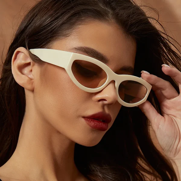 Fashion Small Beige square Frame Cat Eye Shades Trendy Beach Vintage Women Custom Sunglasses Retro - Image 3