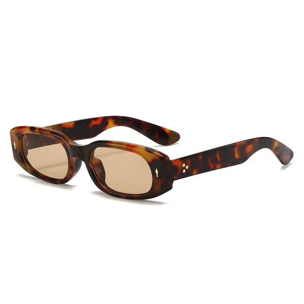 Fashion Vintage Rivets Decoration Rectangle Sunglasses UV400 Small Frame Punk Sun Glasses Men Women - Image 4