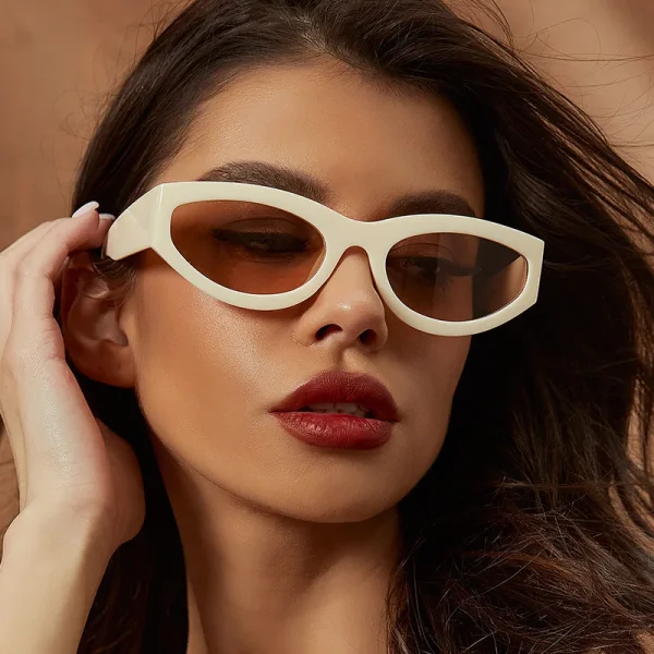 Fashion Small Beige square Frame Cat Eye Shades Trendy Beach Vintage Women Custom Sunglasses Retro
