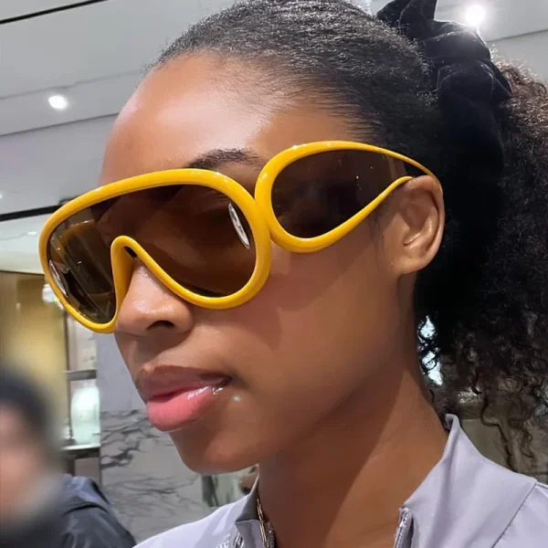 High Quality 2025 Women Oversized Shield Uv400 Luxury Y2k Sunglasses Men Design Top One Piece Designer Glasses