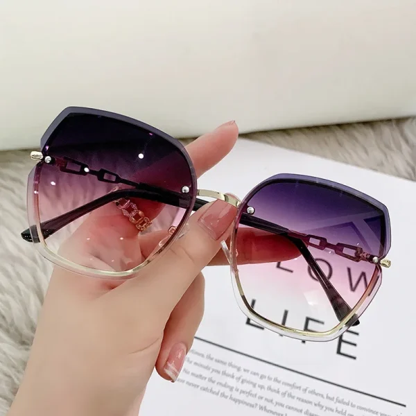 Fashionable Sunglasses for Girls New Arrival Summer Women Candy Color Sun Eyeglasses Gradient Pink Lens - Image 4