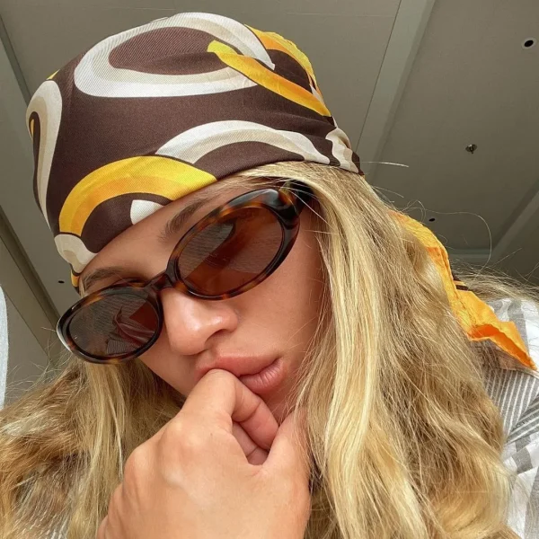 Fashion Street Shooting square Small Frame Women 2024 Cheap Retro Shade Man Custom Trendy Oval Sunglasses UV400