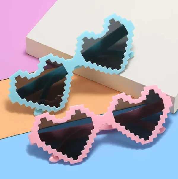 Fashion Sunglasses for Kids Toy Heart Shape Pixel Mosaic Sun Glasses UV400 Protection Children Eyewear