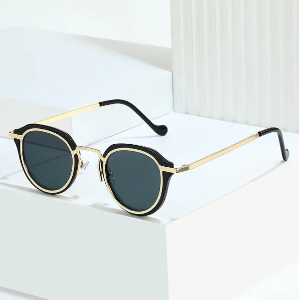 Small Square Sunglasses Men Women Punk Shades Male Female Vintage Driving Glasses UV400 Metal Y2K Eyewear