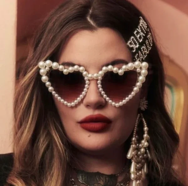 Outdoor Heart Sunglasses for Women UV400 Eyewear Beach Pearls Sun Glasses Heart Shaped Party Glasses Shades - Image 2