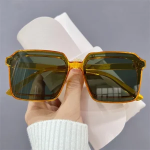 New Square Frame Sunglasses Anti-UV Travel Sun Glasses Large Woman Glasses UV400 Gradient Eyewear Oculos De Sol