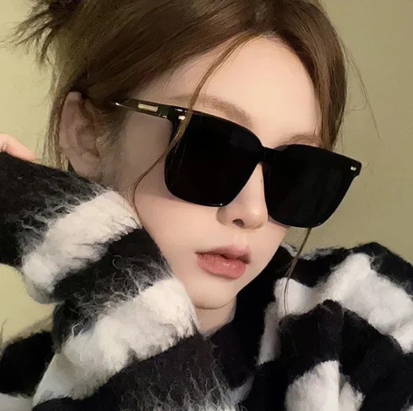 Large Square Sunglasses Trendy Fashion Sun Glasses for Women Men Classic Retro Style UV400 Protection