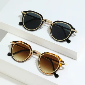 Retro Small Square Punk Sunglasses Men 2025 Vintage Sun Glasses for Women Metal Frame Eyewear UV400