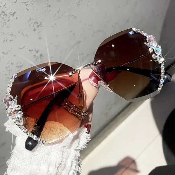 Women Rimless Diamond Sunglasses Oversized Rimless Diamond Cutting Gradient Lens UV Protection Sunglasses - Image 3