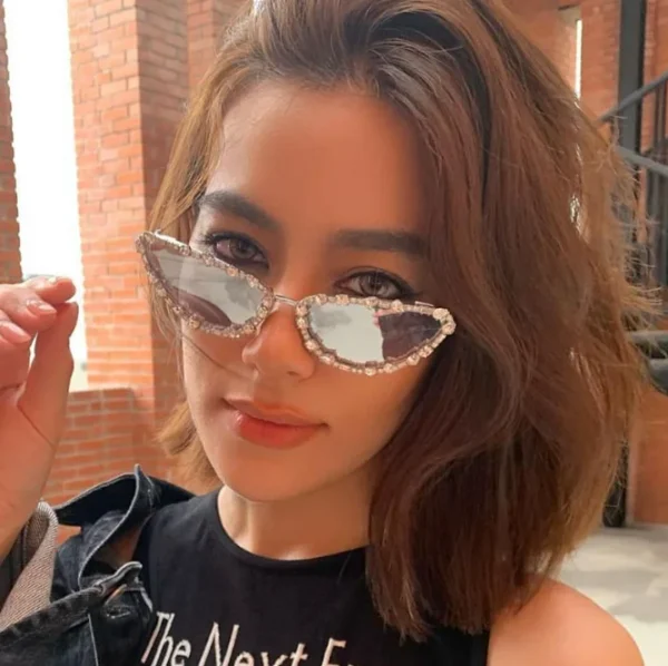 Sparkling Crystal Cat Eye Sunglasses Women Rhinestone Diamond Party Eyewear Ladies Bling Shades for Women - Image 3