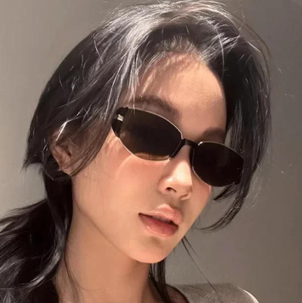 Oval Frame Sunglasses for Women and Men Retro Design Outdoor Sun Glasses Trendy Candy Color Eyewear